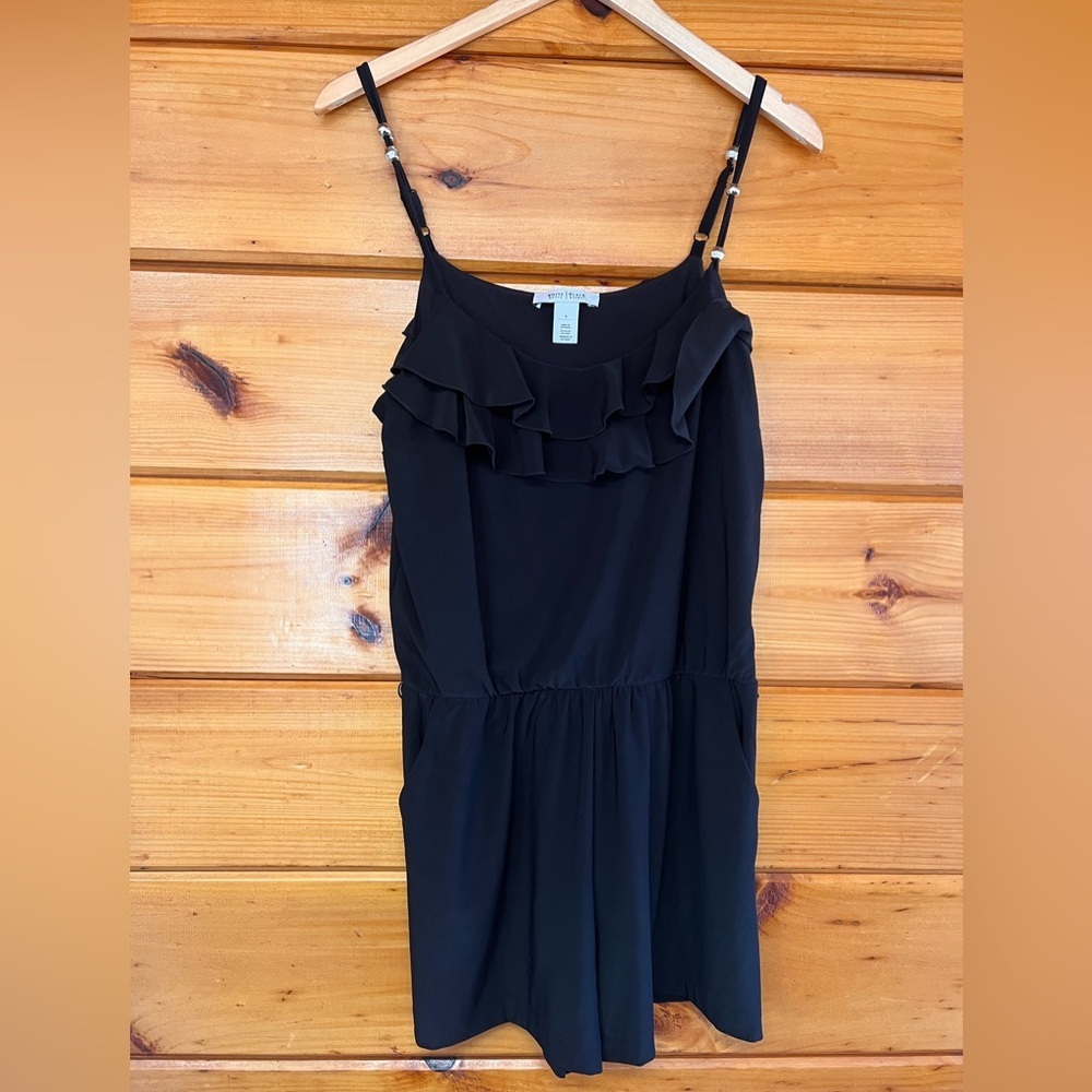 WHBM Romper Womens 6 Solid Black Sleeveless Ruffle  Pockets
